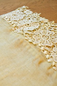 Beige scarf with thick lace