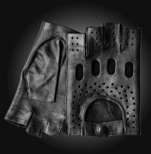 Men driving gloves fingerless