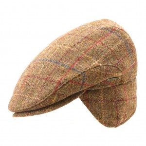 Men can with ear flaps brown checked