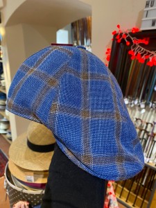 Men cap for golf linen in blue