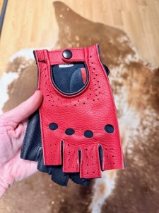 Men's fingerless driving gloves, two-tone - red/black
